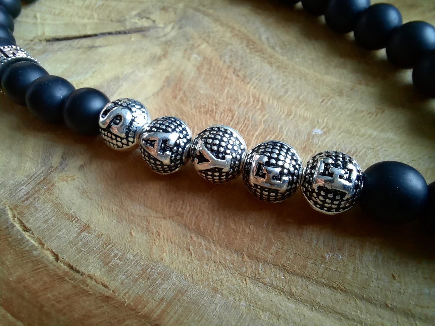 INDIVIDUELL SELBST GESTALTEN: Tesbih mit Onyx Natursteinperlen schwarz matt mit Wunschname & selbst ausgesuchten Zubehörteilen