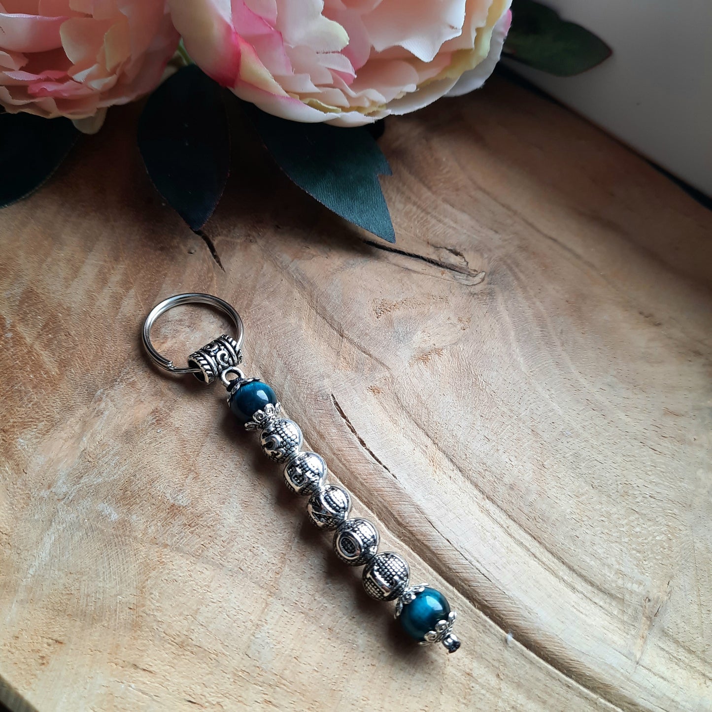 Schlüsselanhänger mit Wunschname Tigerauge blau