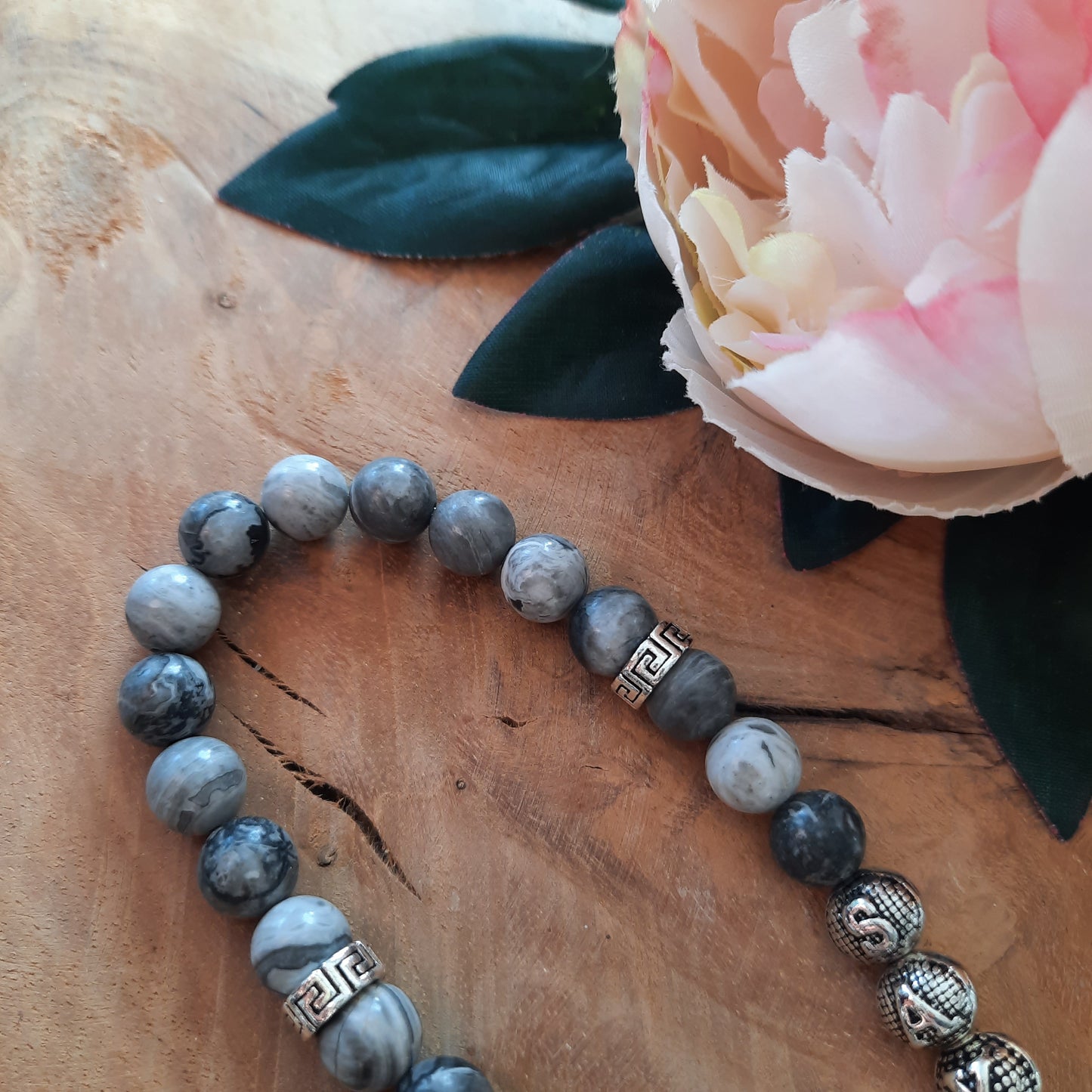 Tesbih Natursteinperlen grau/weiß mit Wunschname